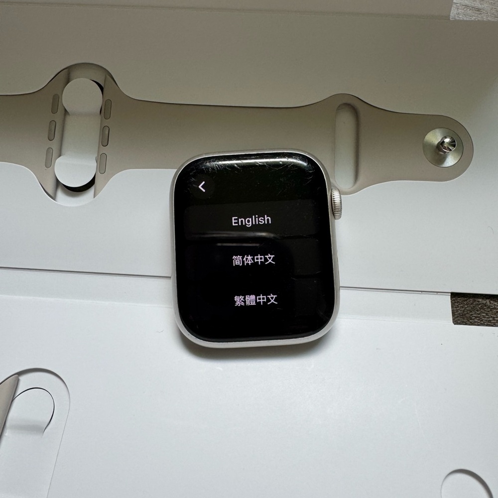 Apple Watch Series 7 45mm Aluminum Case with Sport Band - Starlight GPS EUC! - Picture 4 of 9